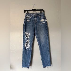 American eagle dark wash high wasted mom jean size 0L